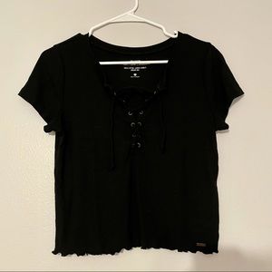 Holister black tee